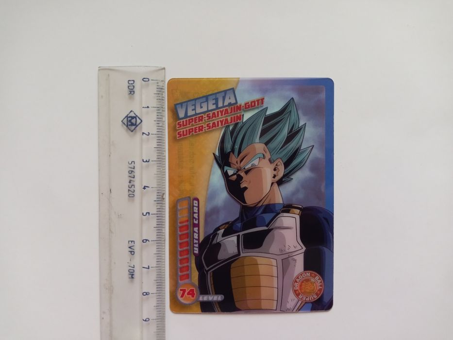 Vând cărți de joc Dragon Ball Super