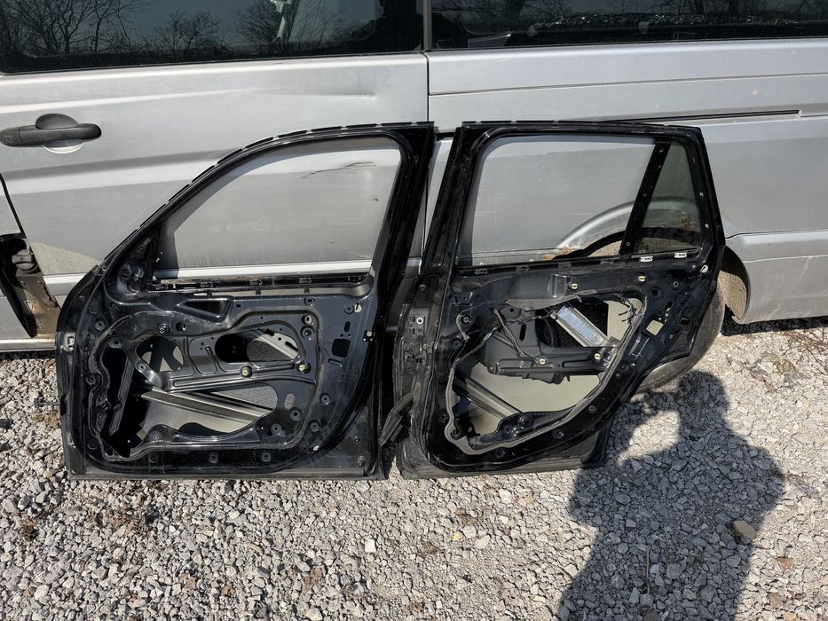 Десни предна и задна врати BMW e84