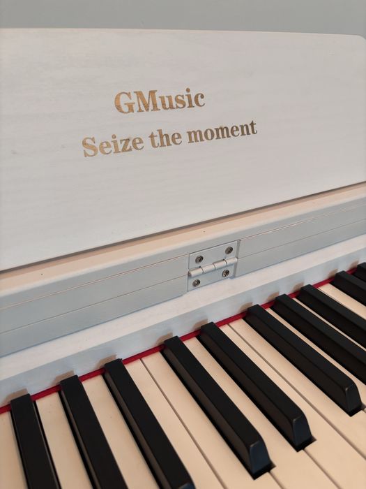 Фортепиано новый