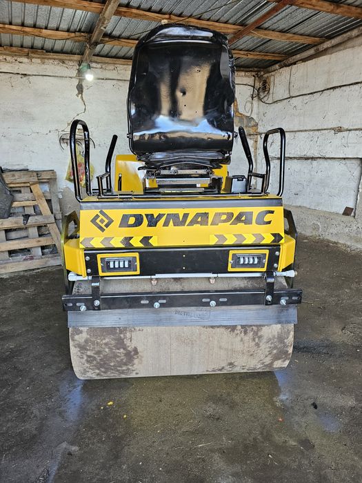 Продам дорожный каток 3 тоник DYNAPAC