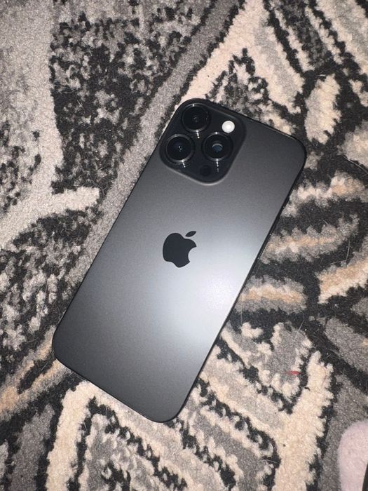 Продам Айфон 16 промах