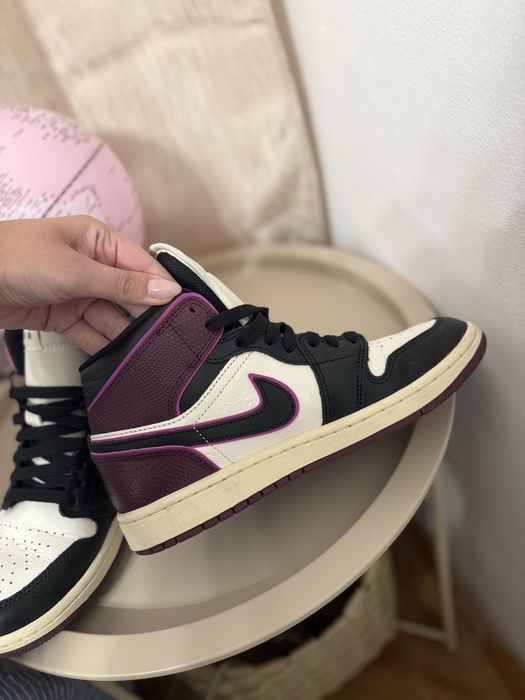Nike Air Jordan 1 номер 39