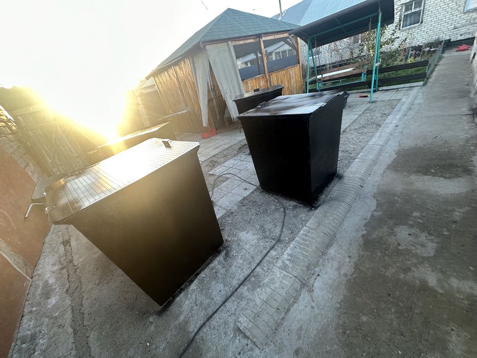 Продам мусорный бак