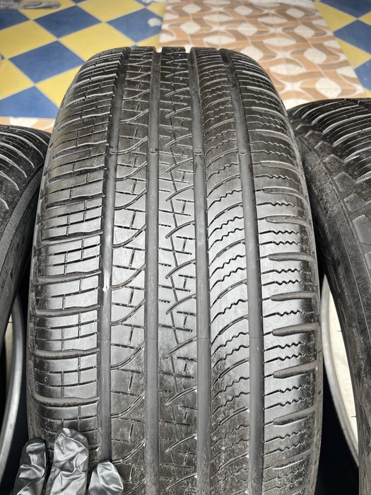 255/60R20 Pirelli Scorpion All Season