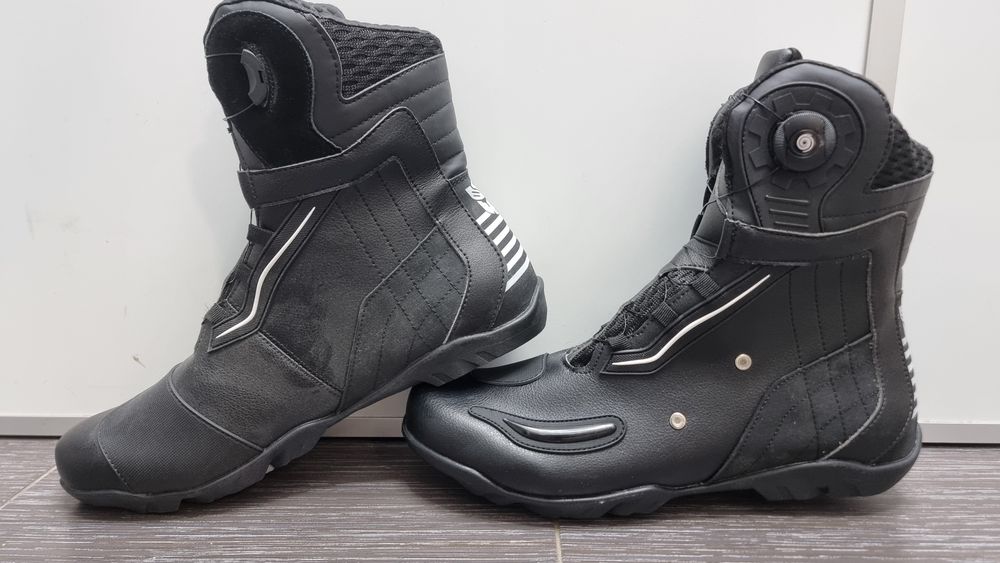 Cizme Moto Touring  46-47 EUR(30cm) - Închidere Rapidă & Design Iconic