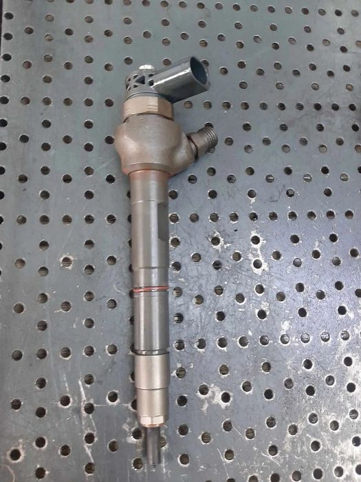 injector 1.6 tdi  vw  golf 7 tiguan  audi a3 8v seat  leon skoda octavia 3  0445110477  04l130277g