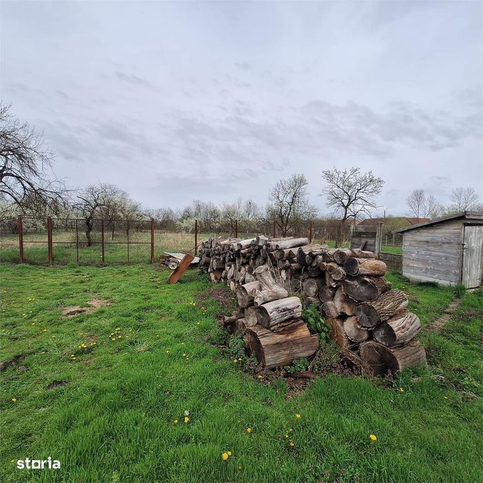 Casa cu Gradina si Teren, 4636 MP. Ghertenis