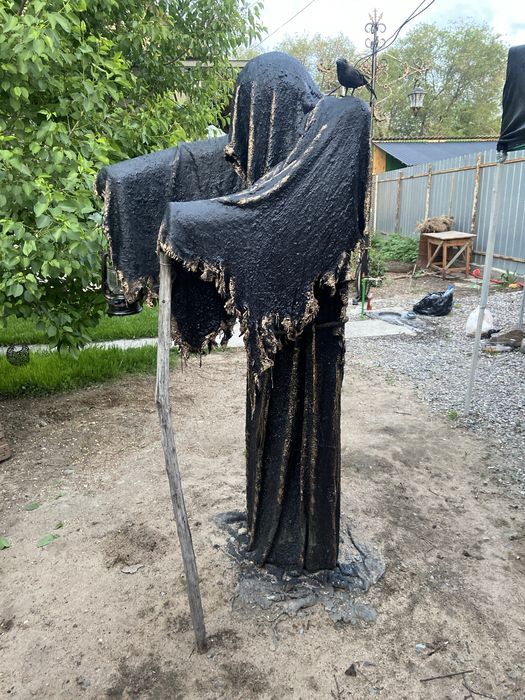 Садовая фигура -Монах