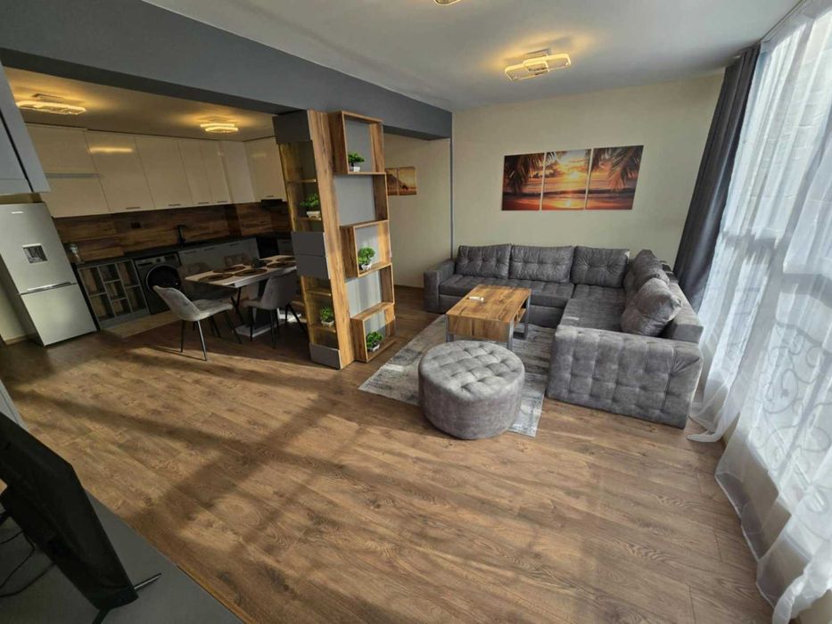 Тристаен апартамент над Била 1