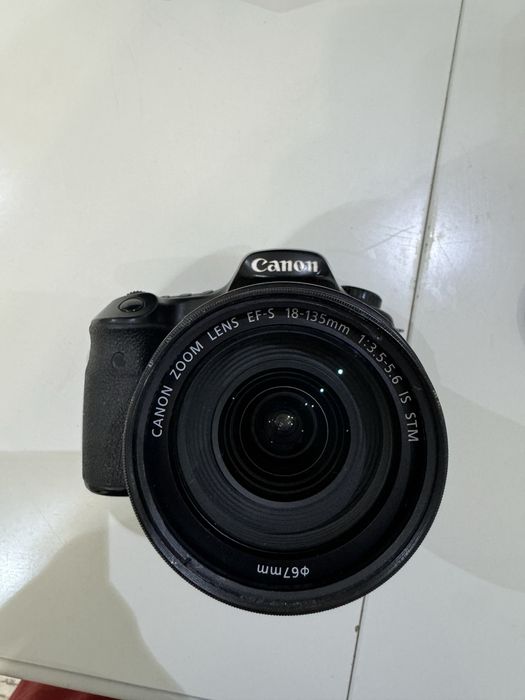 CANON 60D + 18-135mm