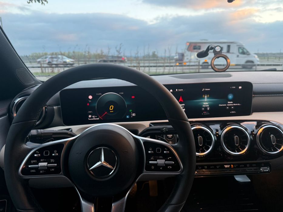 Mercedes CLA 200
