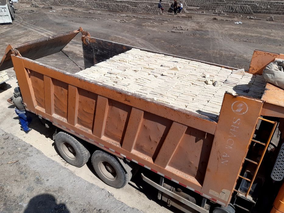 Тахиаташ гербиш заводы пискен жане кам гербишлерин усынады