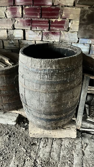 Каци 7 броя бурета цената е за брои