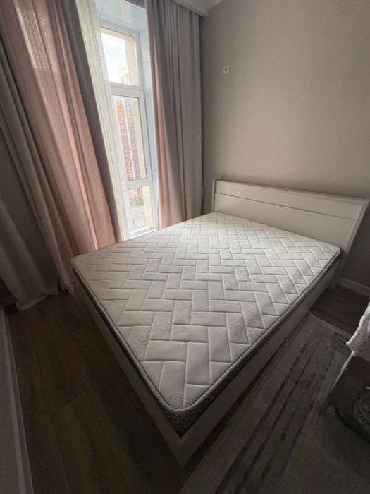 Продаю кровать с матрасом за 150 тыс