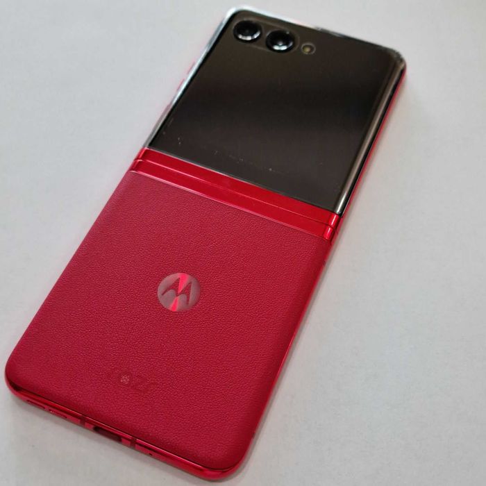 Motorola Razr 40 Ultra 5G 256GB 8GB RAM Dual