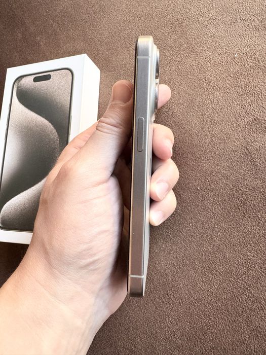 Iphone 15 pro max ideal sim