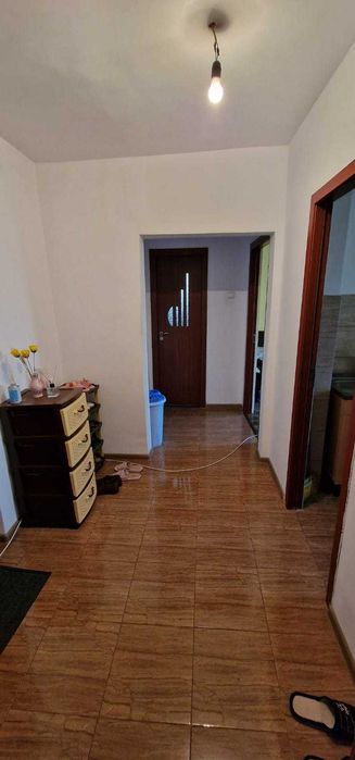 Vand apartament 2 camere decomandat