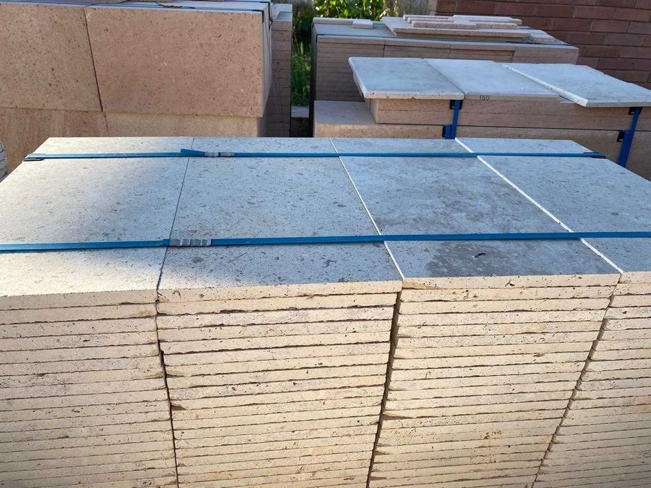 Облицовка дома натуральным камнем