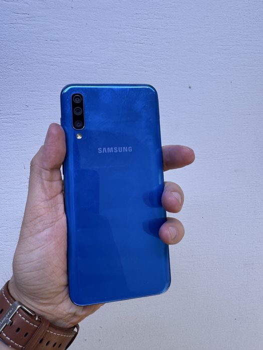 Samsung A50 64гб Оригинал