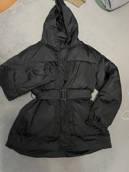 Продам куртку , классная для девушки