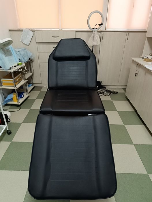Продам косметологическую кушетку