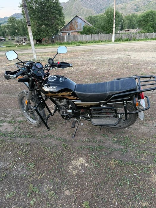 Продам мотоцикл сузики куб 200