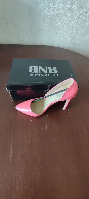 Женская вечерняя обувь