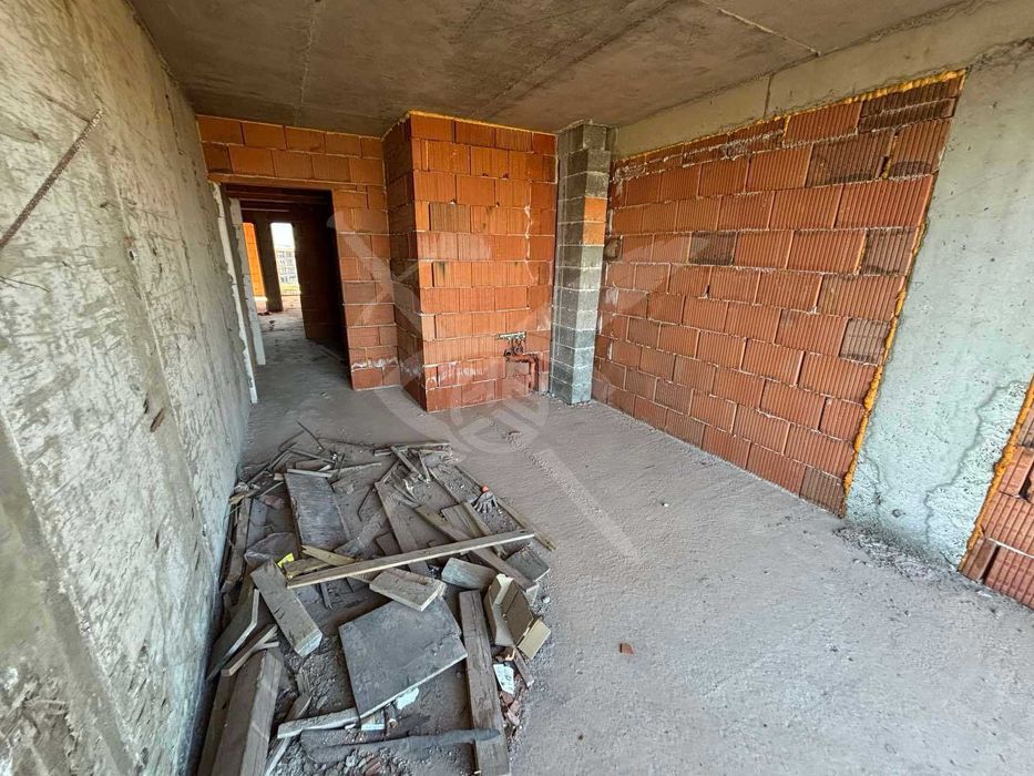 Продава се Едностаен апартамент в Пловдив, Южен - 36 кв.м за 1167 €/кв.м - Снимка #1