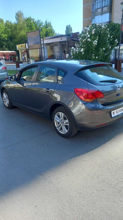 Opel Astra J an 2011