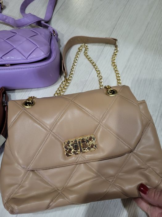 Продам сумки бу по 3000