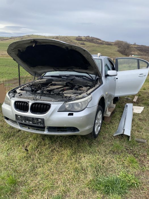 Dezmembrez bmw e60 2.2 i