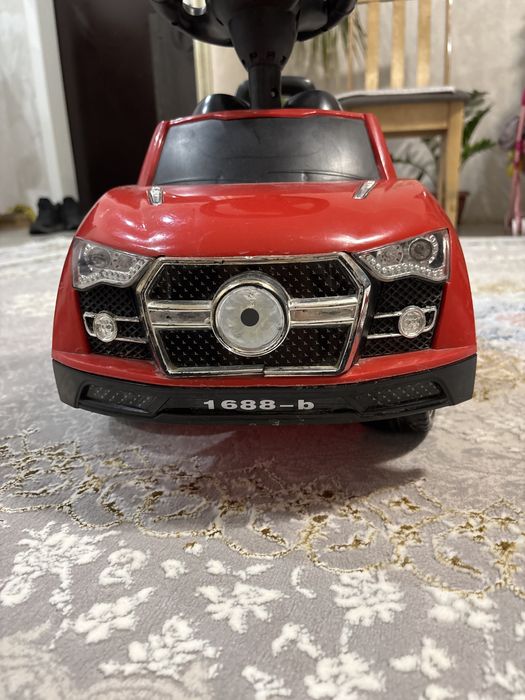 Продам машину игрушку