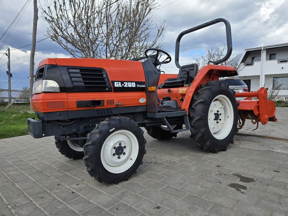 Tractor tractoras kubota 26 cai inversor freza