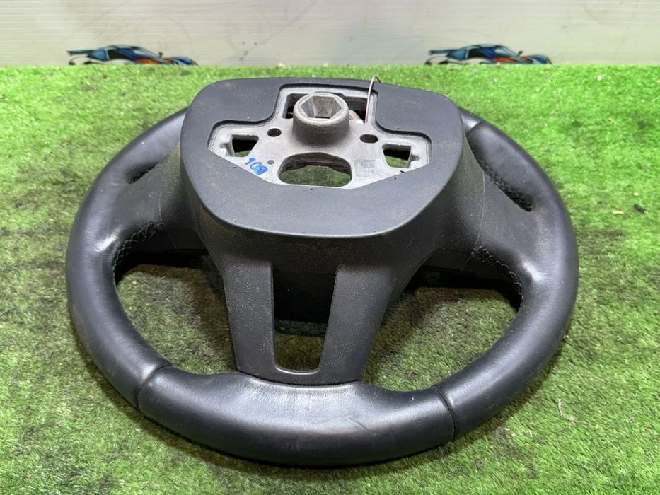 VOLAN PIELE FORD FOCUS MK3 2015  COD OEM 2014558 / F1EB-3600-GG3ZHE / HATCHBACK 2014-2019 4A2