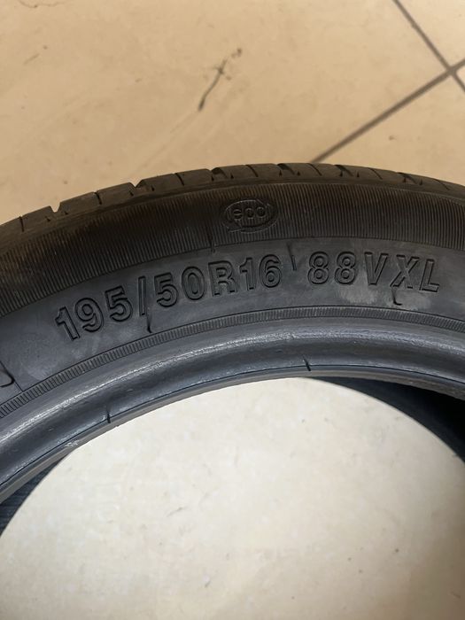 Продам комплект шин на 16