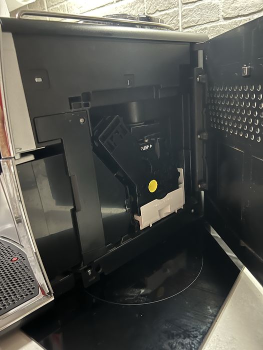 Espressor automat Saeco Xelsis SM7581