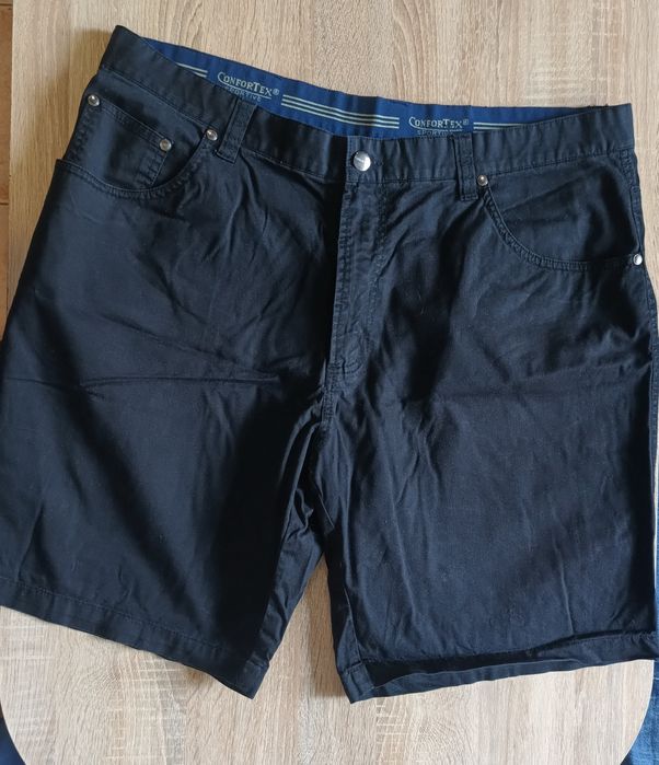 Мъжки къси дънки / панталони (34, 36)