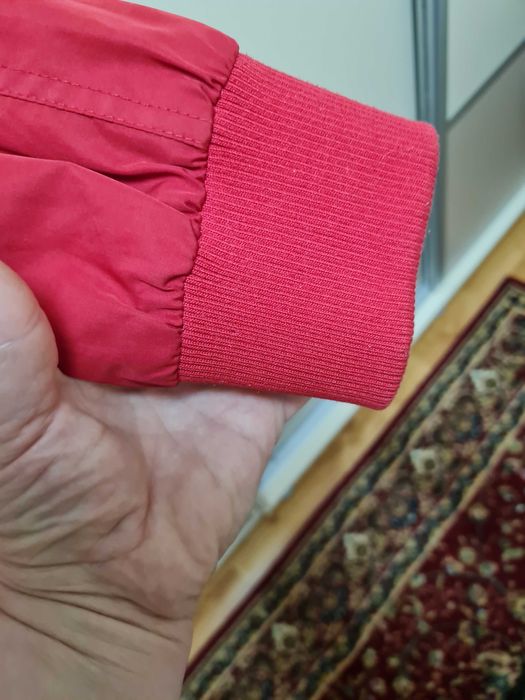 geaca rosie marime 38-40