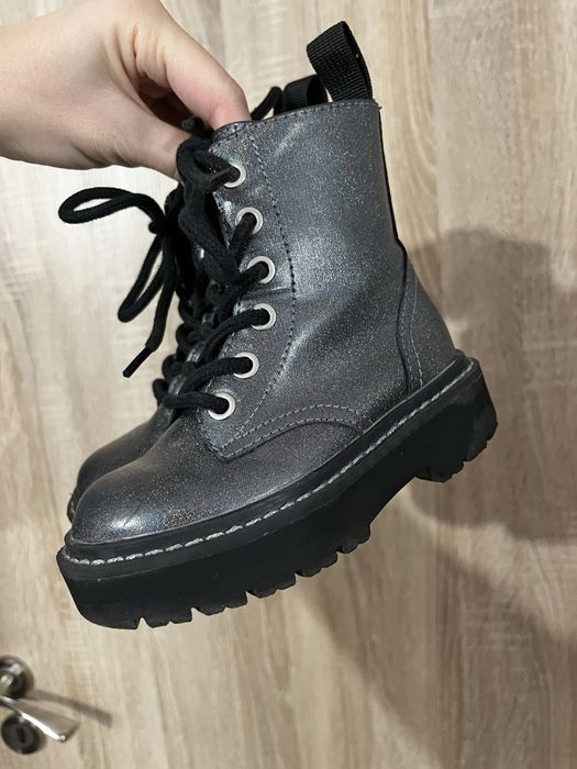 Бляскави боти HM 24 размер