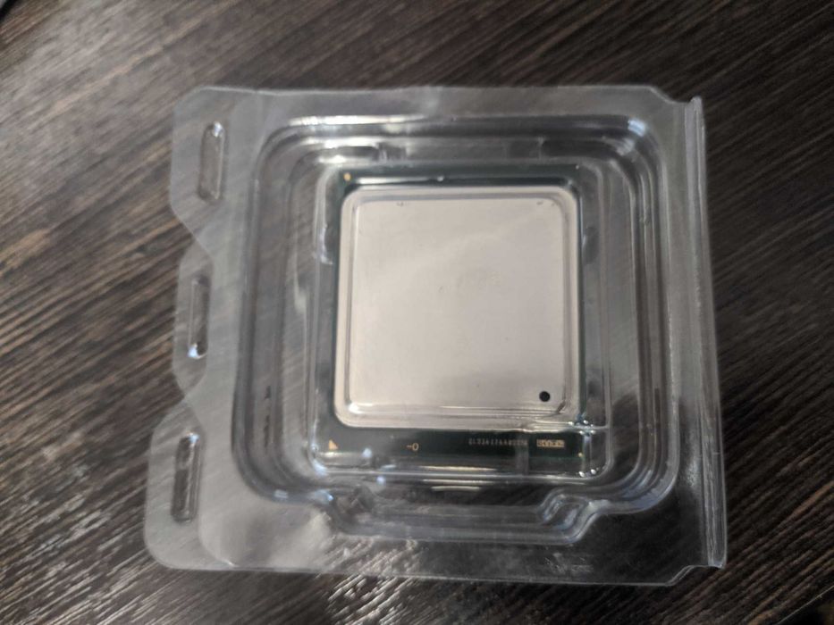 Процессор Intel Xeon E5-2620  2,0 ГГц
