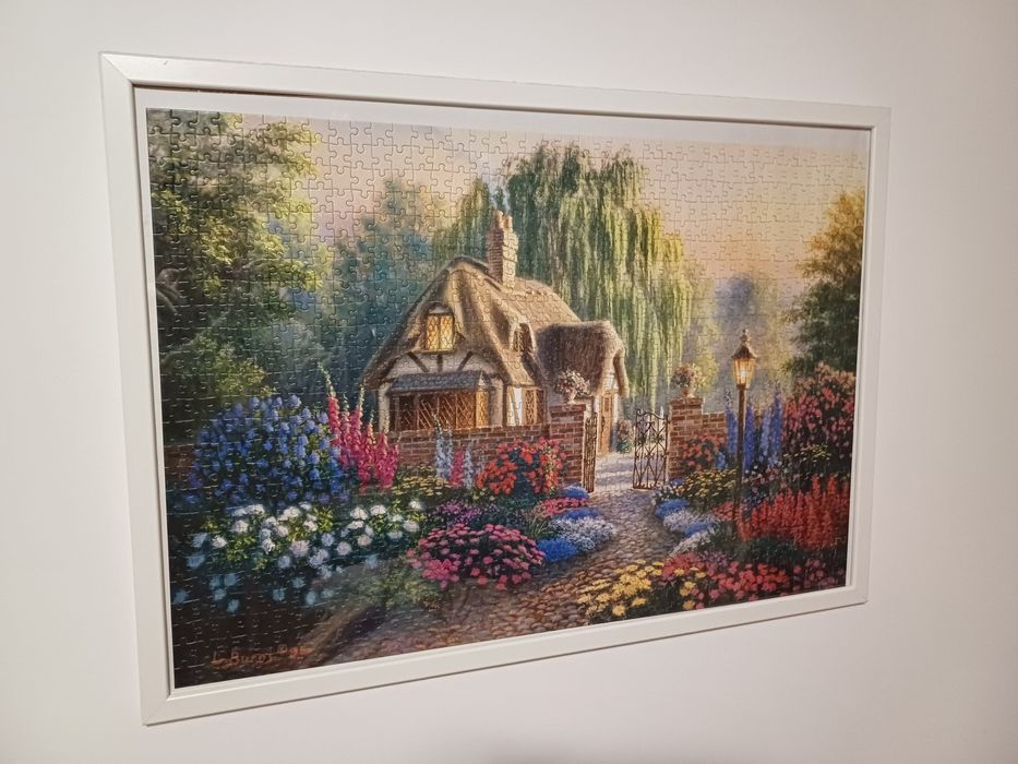 Vănd 3 tablouri puzzle de 1000 piese înrămate