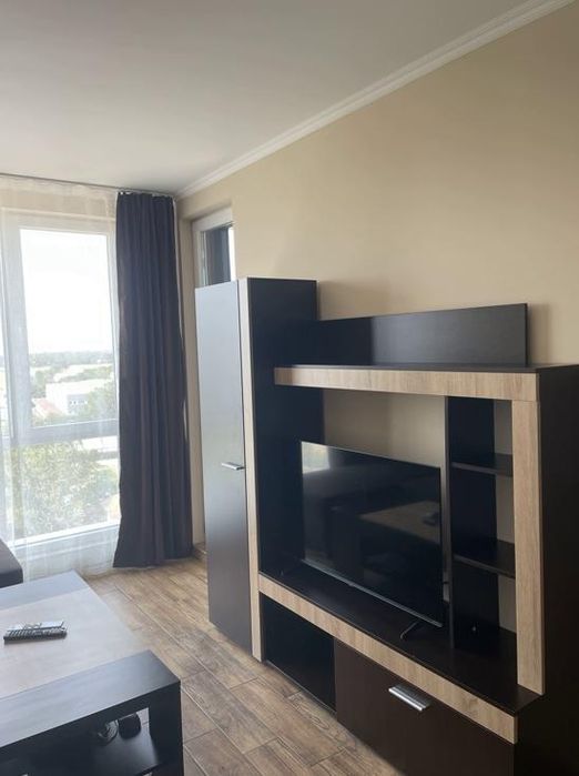 Дава се под наем Двустаен апартамент в Пловдив, Гагарин - 56 кв.м за 409 € - Снимка #1