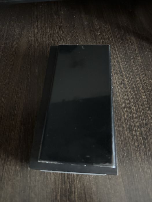 Продам Samsung Galaxy ultra s23