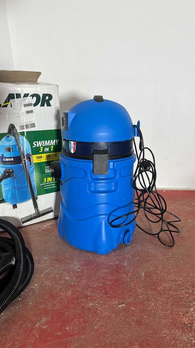 Aspirator pentru piscine Lavor Swimmy 1600W