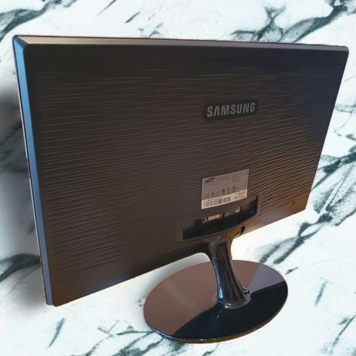 Монитор - Samsung - SyncMaster - "21.5" Full HD ! КАТО НОВ !