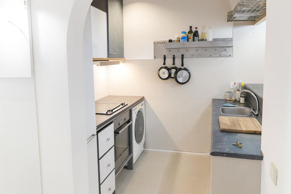 Дава се под наем Тристаен апартамент в Пловдив, Въстанически - 86 кв.м за 433.5 € - Снимка #1