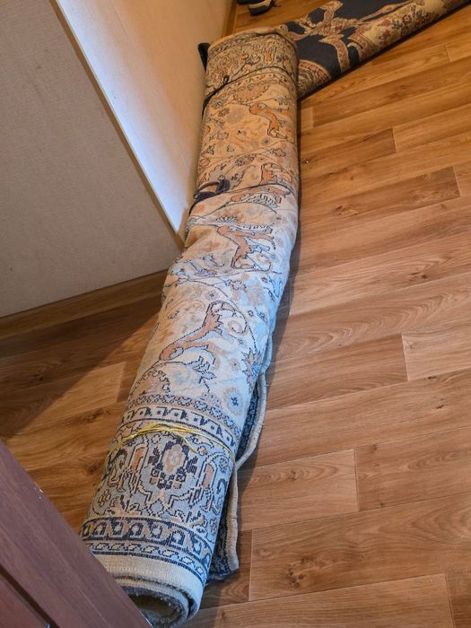 Продам ковры 15000