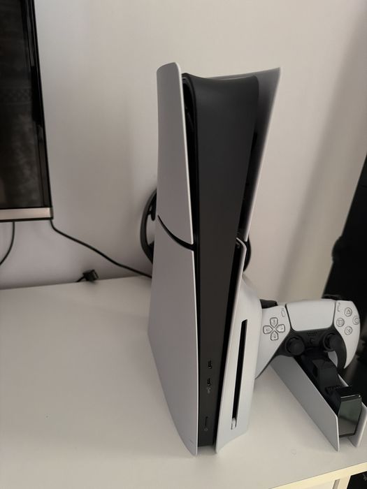 Playstation 5 slim de vanzare