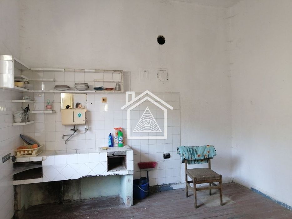 Къща в Пловдив, област-с.Новаково площ 240 цена 60000