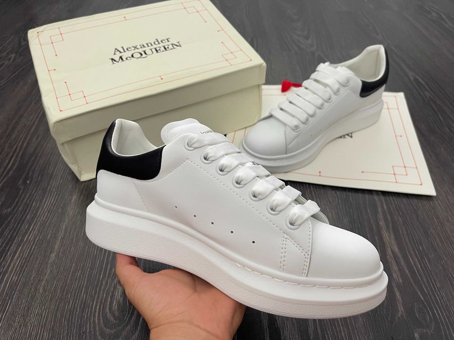 Adidasi Alexander Mc Queen l Produs NOU Premium din Piele - Full Box